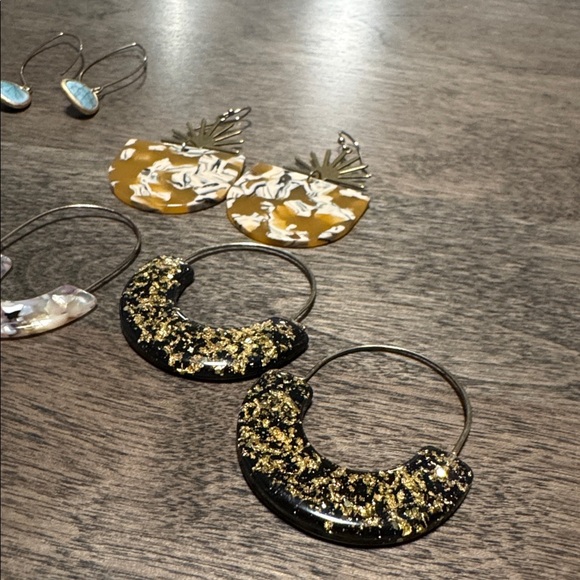 Earring bundle - Picture 5 of 6